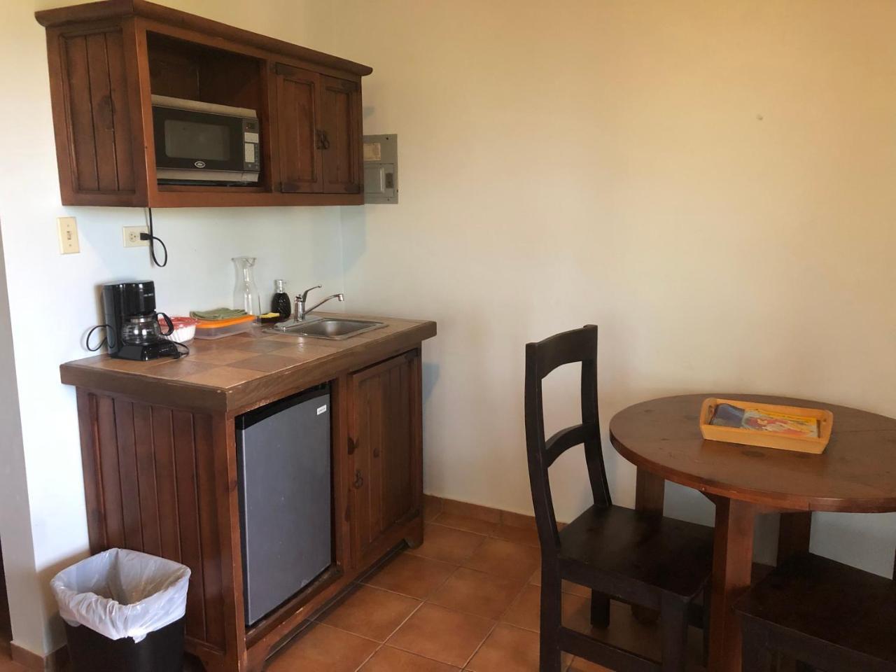 Las Palmas Inn Rincon Ngoại thất bức ảnh